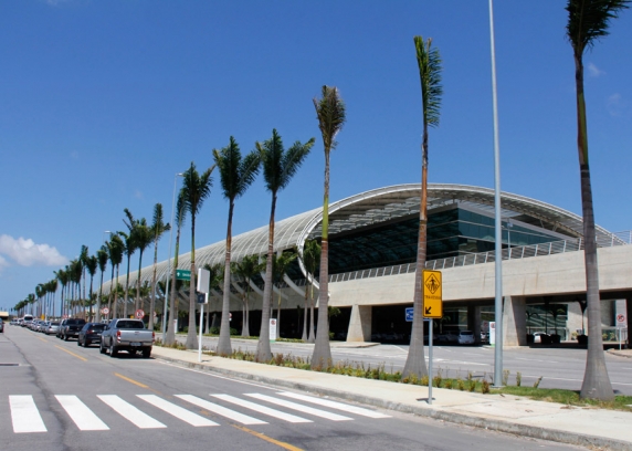 Caem preços da corrida de táxi do Aeroporto até Ponta Negra - Notícias - Natal Online Caem preços da corrida de táxi do Aeroporto até Ponta Negra - Notícias - Natal Online