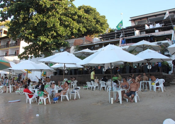 A Get Up fica ao lado do restaurante Old Five, a 50 metros do Morro do Careca. Acesso pela praia ou pela Vila de Ponta Negra.