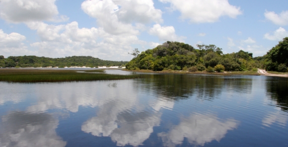 Lagoa da Coca-Cola, em Baía Formosa, litoral Sul.