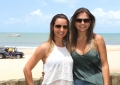 Juliane Affonso, do Rio de Janeiro, e Maysa Negri, de São Carlos (SP), na praia de Maracajaú, depois do mergulho nos parrachos com a Parrachos Praia Clube.